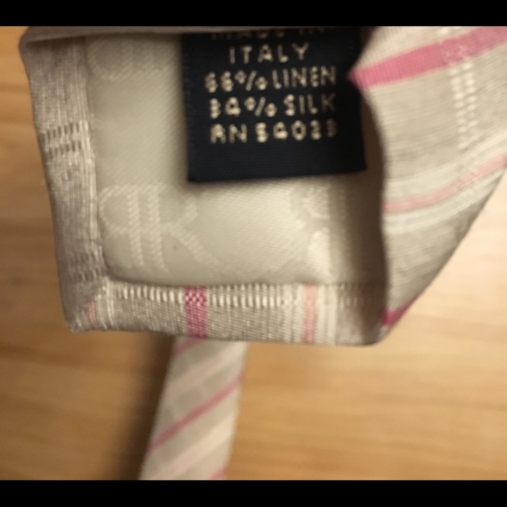 Men's Tie - Picture 5 of 5